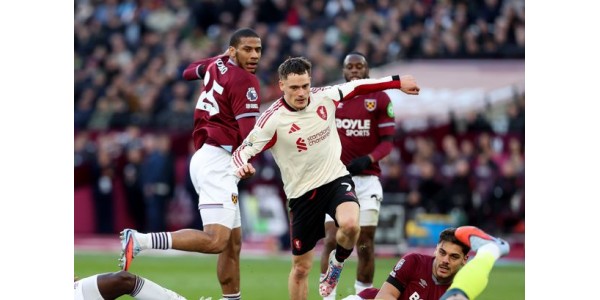 Liverpools aanvallers missen een onbaatzuchtige vervanger Liverpools aanvallers missen een onbaatzuchtige vervanger